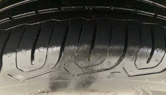 2015 Honda Amaze 1.2L I-VTEC SX, Petrol, Manual, 63,953 km, Right Rear Tyre Tread