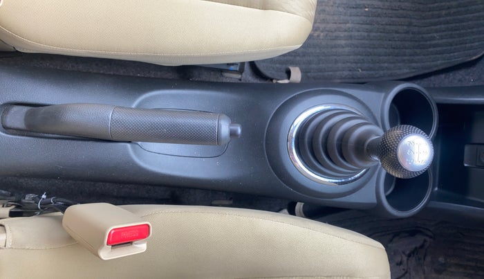 2015 Honda Amaze 1.2L I-VTEC SX, Petrol, Manual, 63,953 km, Gear Lever