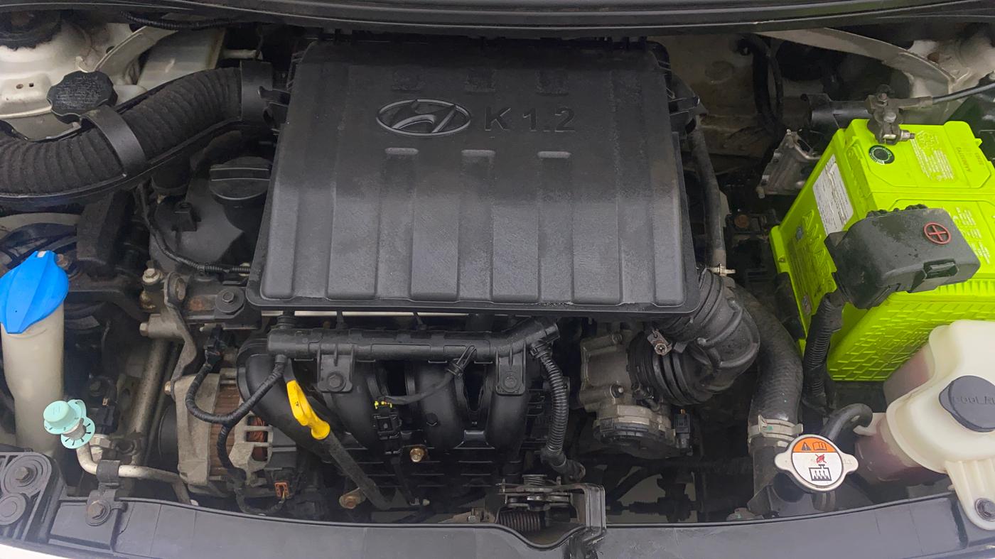 2015 Hyundai Grand i10 SPORTZ 1.2 KAPPA VTVT, Petrol, Manual, 73,343 km, Engine View