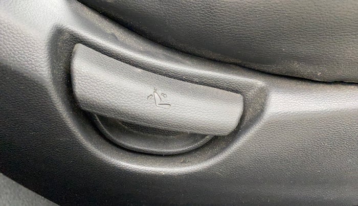 2015 Hyundai Grand i10 SPORTZ 1.2 KAPPA VTVT, Petrol, Manual, 73,343 km, Driver Side Adjustment Panel