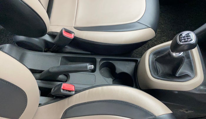 2015 Hyundai Grand i10 SPORTZ 1.2 KAPPA VTVT, Petrol, Manual, 73,343 km, Gear Lever