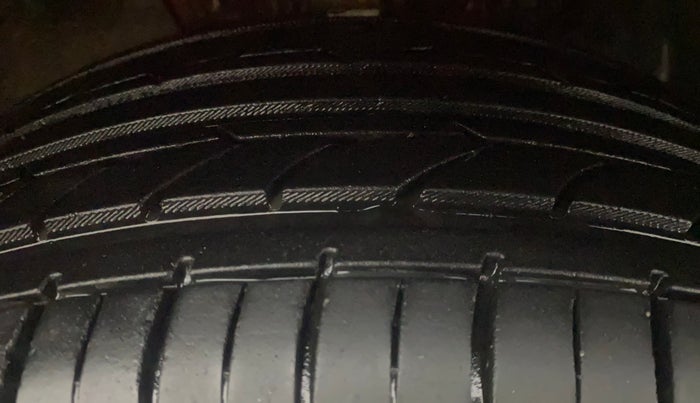 2022 Skoda SLAVIA AMBITION 1.0L TSI MT, Petrol, Manual, 54,441 km, Right Front Tyre Tread