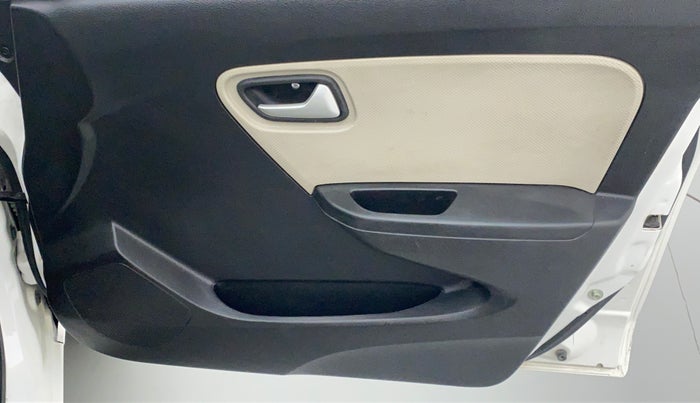 2020 Maruti Alto VXI, Petrol, Manual, 7,257 km, Driver Side Door Panels Control