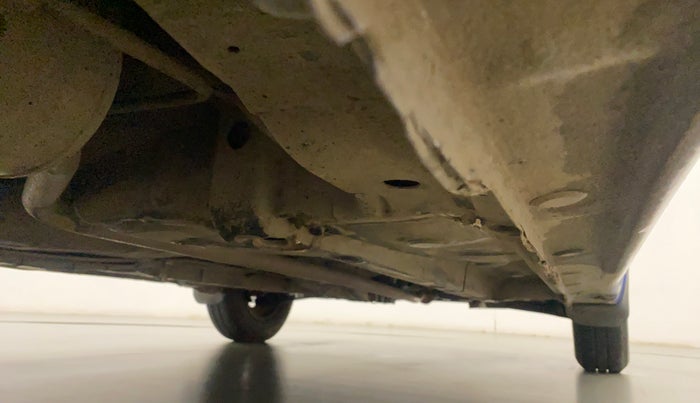 2013 Hyundai Eon MAGNA +, Petrol, Manual, 96,545 km, Right Side Underbody