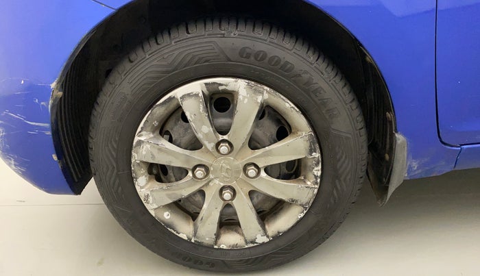 2013 Hyundai Eon MAGNA +, Petrol, Manual, 96,545 km, Left Front Wheel