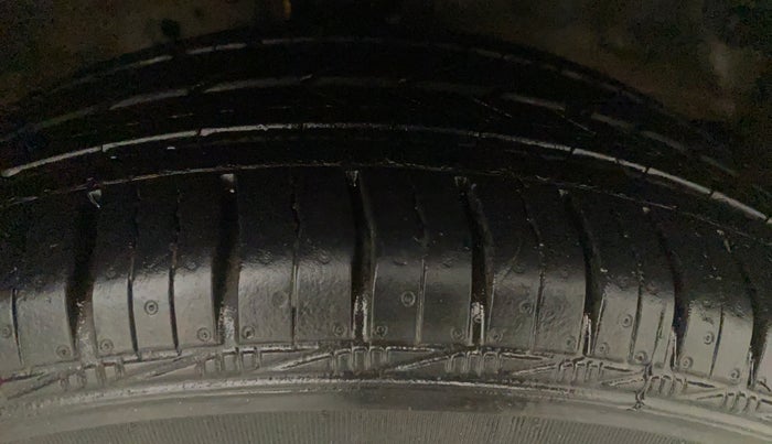 2013 Honda Amaze 1.2L I-VTEC S, Petrol, Manual, 54,243 km, Right Front Tyre Tread