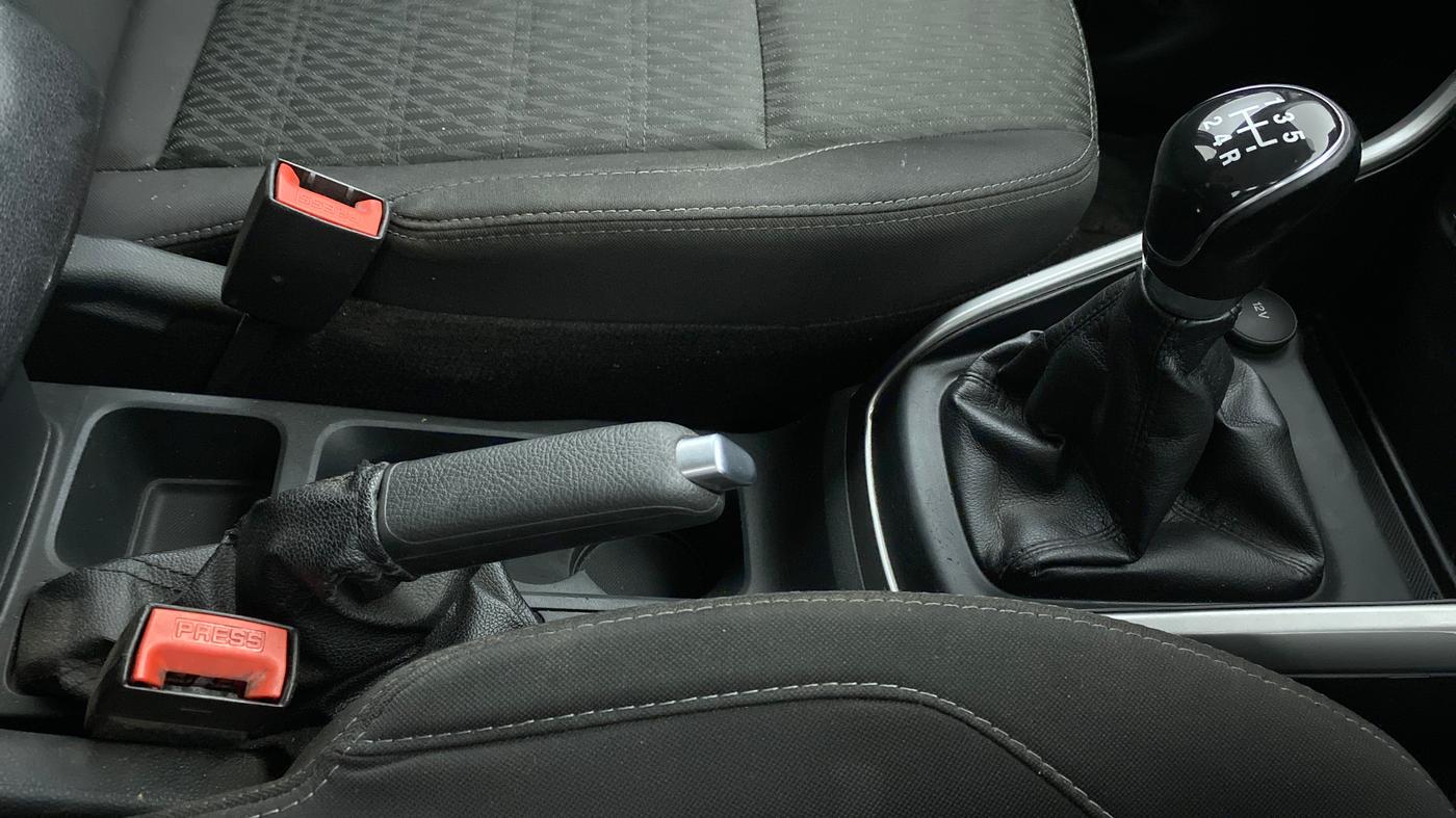 2018 Ford Ecosport 1.5TITANIUM TDCI, Diesel, Manual, 68,034 km, Gear Lever