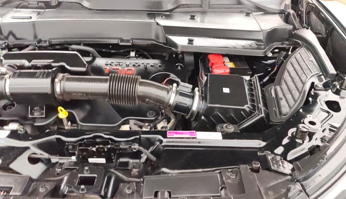 2024 Tata Harrier FEARLESS DARK EDITION AT, Diesel, Automatic, 44,841 km, Engine View - Left