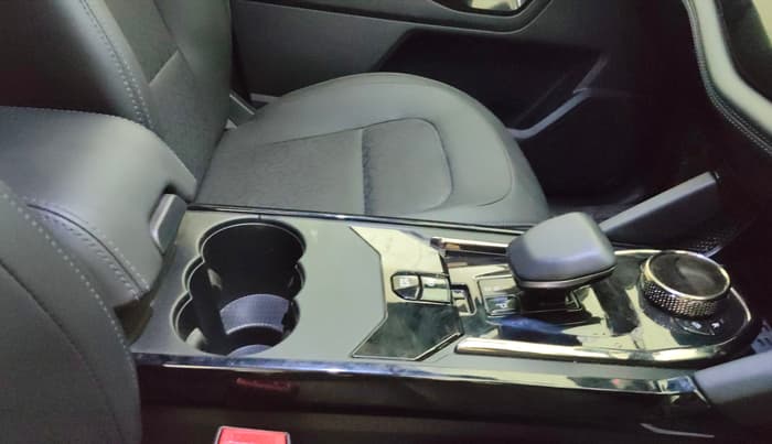 2024 Tata Harrier FEARLESS DARK EDITION AT, Diesel, Automatic, 44,841 km, Gear Lever