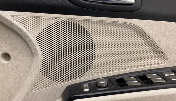 2019 Mahindra XUV300 W8 (O) 1.5 DIESEL, Diesel, Manual, 54,715 km, Speaker