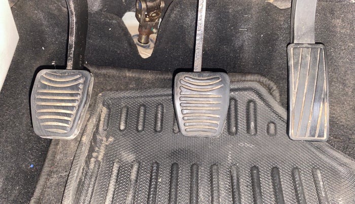 2019 Mahindra XUV300 W8 (O) 1.5 DIESEL, Diesel, Manual, 54,715 km, Pedals