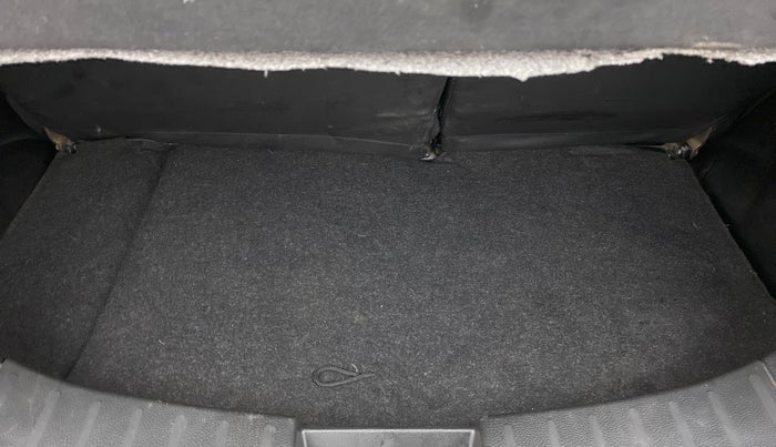 2013 Maruti Wagon R 1.0 LXI, Petrol, Manual, 94,901 km, Boot Inside