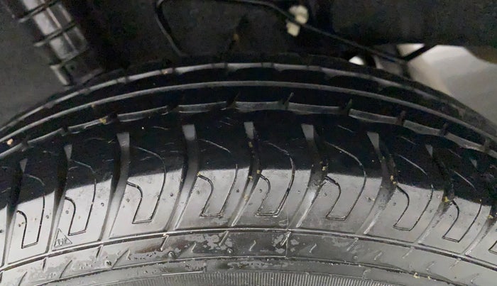 2018 Datsun Go Plus T, Petrol, Manual, 17,955 km, Right Rear Tyre Tread