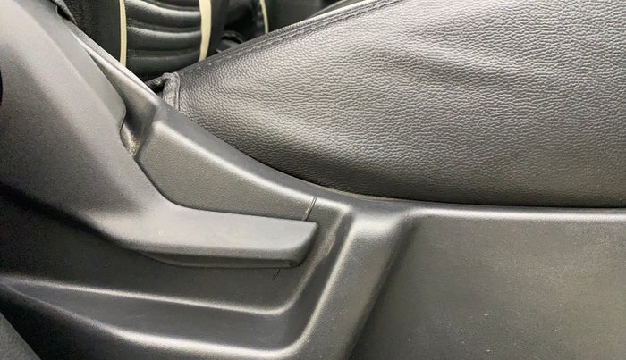 2024 Maruti New Wagon-R VXI 1.0, Petrol, Manual, 11,421 km, Driver Side Adjustment Panel