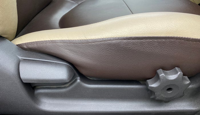 2016 Hyundai Verna FLUIDIC 1.6 CRDI S, Diesel, Manual, 50,015 km, Driver Side Adjustment Panel