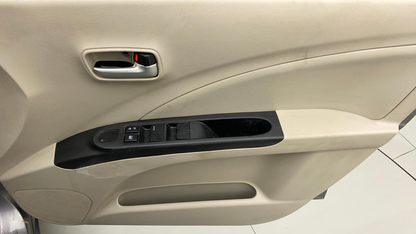 2018 Maruti Celerio VXI, Petrol, Manual, 11,942 km, Driver Side Door Panels Control