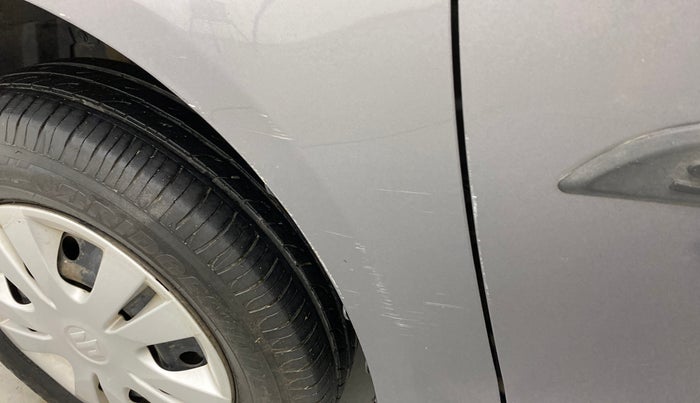 2014 Maruti Swift VXI, Petrol, Manual, 1,15,735 km, Left fender - Minor scratches