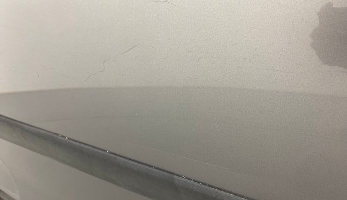 2014 Maruti Swift VXI, Petrol, Manual, 1,15,735 km, Driver-side door - Minor scratches