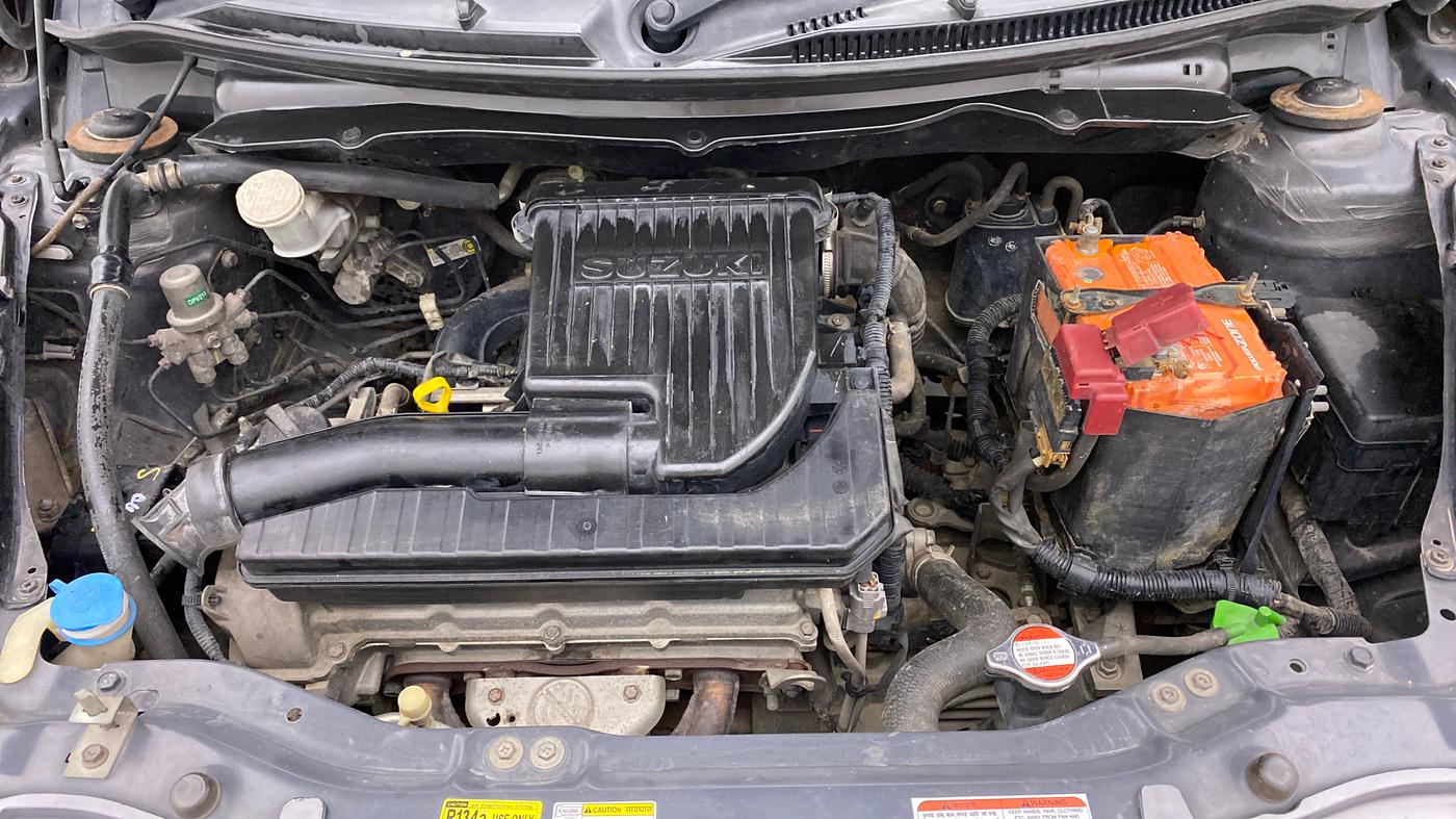 2014 Maruti Swift VXI, Petrol, Manual, 1,15,735 km, Open Bonet