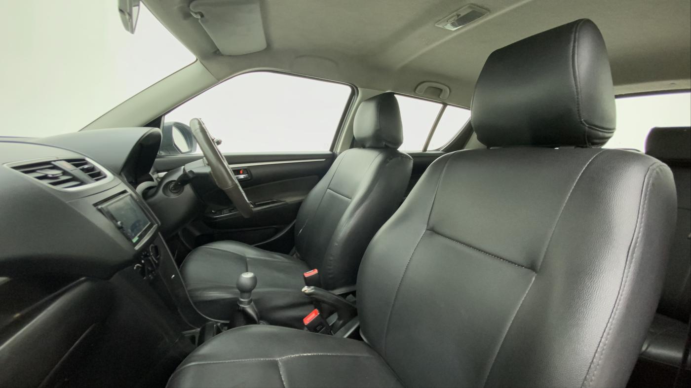 2014 Maruti Swift VXI, Petrol, Manual, 1,15,735 km, Right Side Front Door Cabin