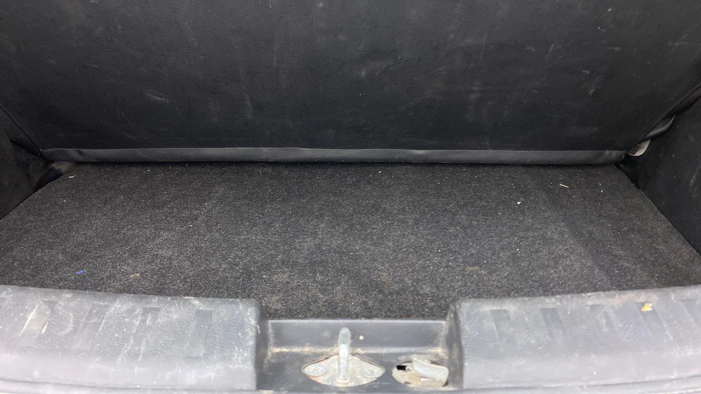 2014 Maruti Swift VXI, Petrol, Manual, 1,15,735 km, Boot Inside
