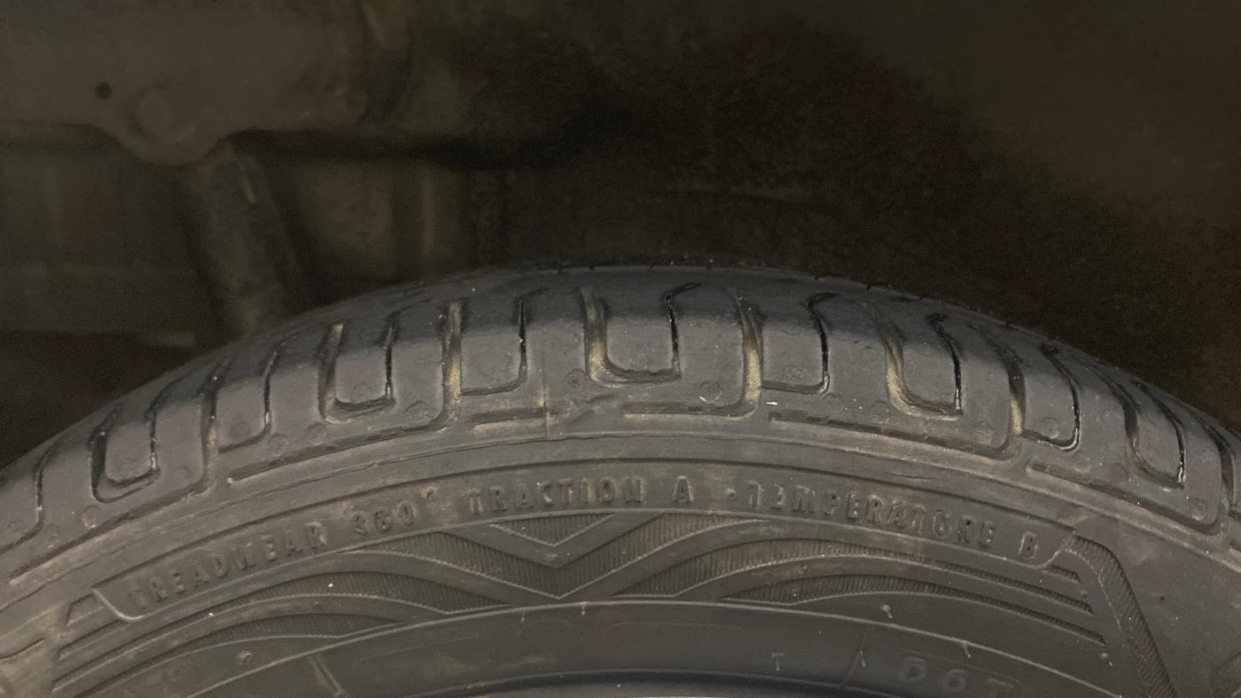 2016 Maruti Wagon R 1.0 VXI, Petrol, Manual, 85,951 km, Right Rear Tyre Tread