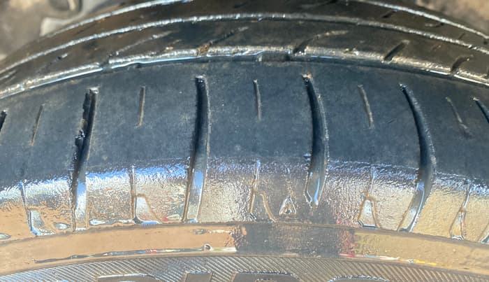 2014 Tata Zest XT PETROL, Petrol, Manual, 81,813 km, Left Front Tyre Tread