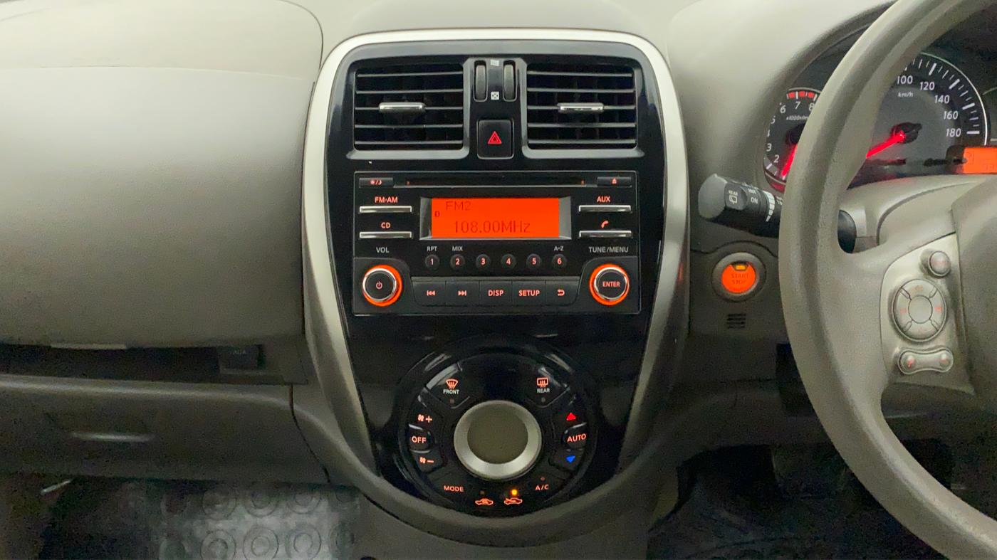 2013 Nissan Micra XV CVT, CNG, Automatic, 93,420 km, Air Conditioner
