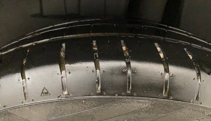 2017 Maruti Dzire ZXI AMT, Petrol, Automatic, 85,152 km, Left Rear Tyre Tread