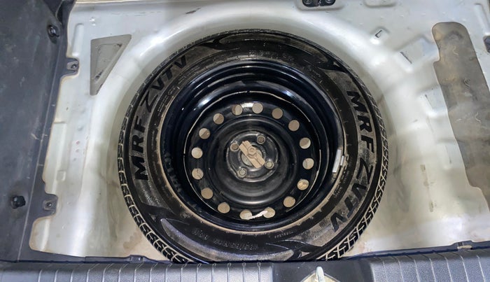 2017 Hyundai Elite i20 ASTA 1.2 (O), Petrol, Manual, 57,569 km, Spare Tyre