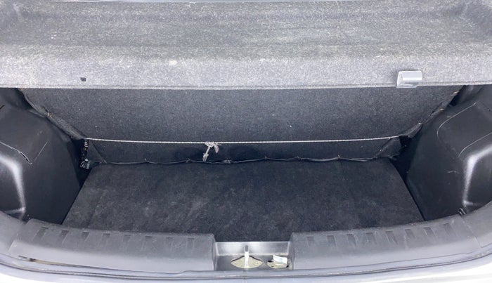 2014 Maruti Swift VXI D, Petrol, Manual, 51,521 km, Boot Inside