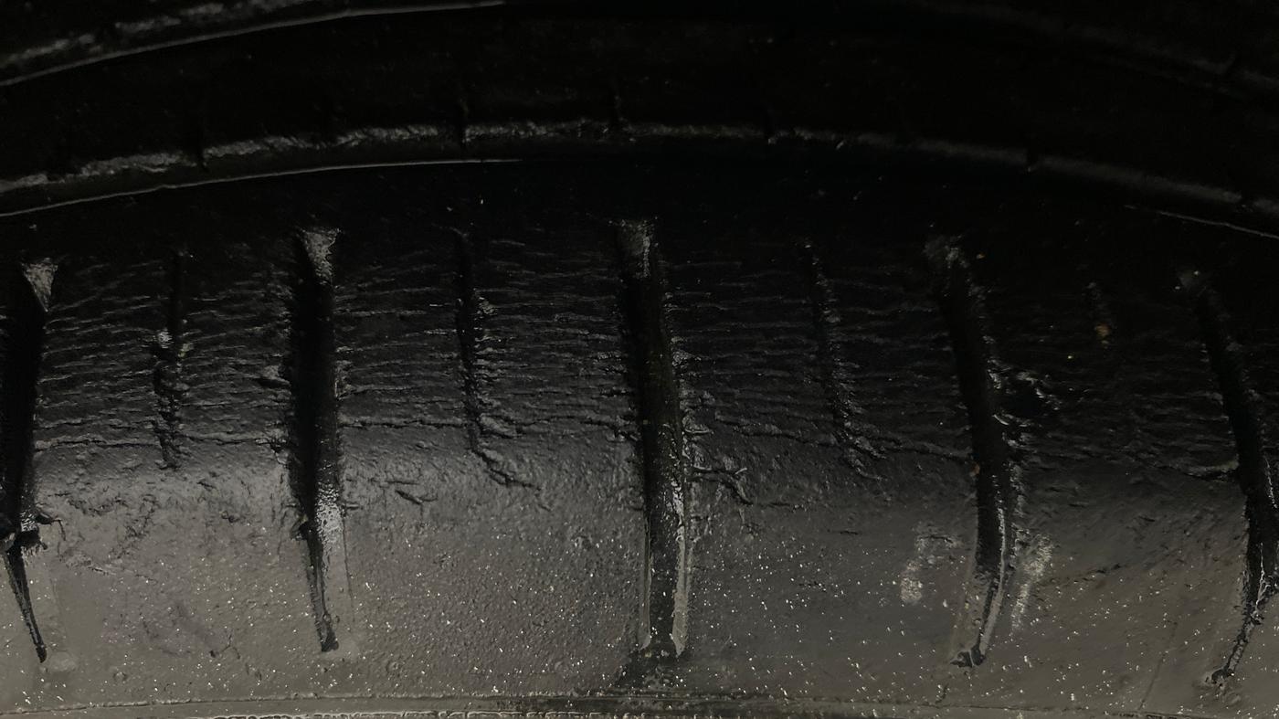 2018 Maruti Baleno ALPHA CVT PETROL 1.2, Petrol, Automatic, 71,685 km, Right Front Tyre Tread