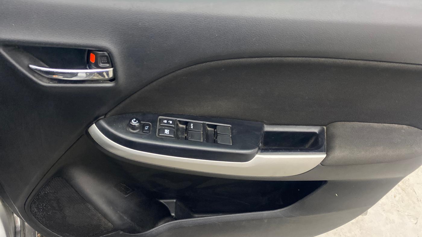 2018 Maruti Baleno ALPHA CVT PETROL 1.2, Petrol, Automatic, 71,685 km, Driver Side Door Panels Control
