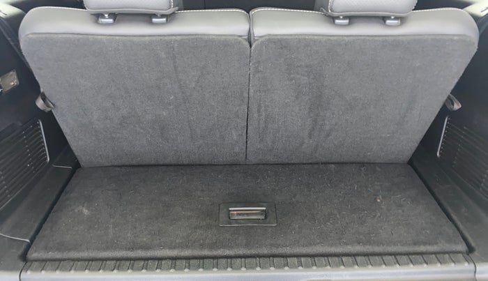 2017 Tata Hexa XT 4X4 7 STR, Diesel, Manual, 76,356 km, Boot Inside