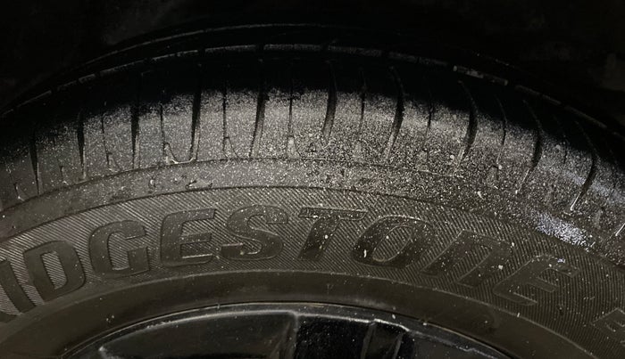 2014 Hyundai i10 MAGNA 1.1, Petrol, Manual, 72,472 km, Left Rear Tyre Tread