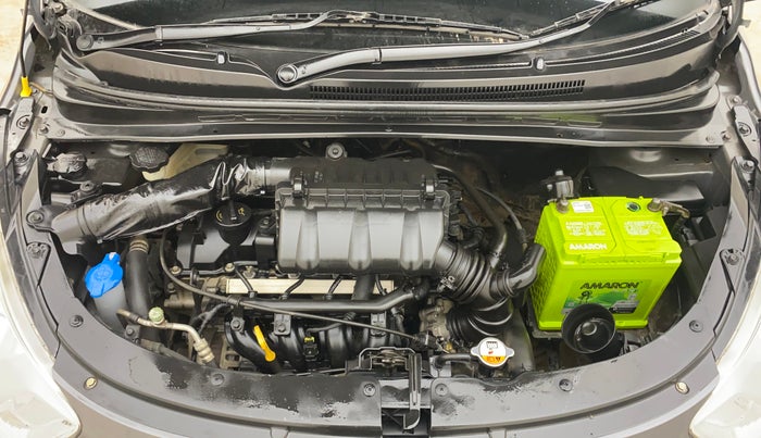 2013 Hyundai i10 SPORTZ 1.2, Petrol, Manual, 38,037 km, Engine View