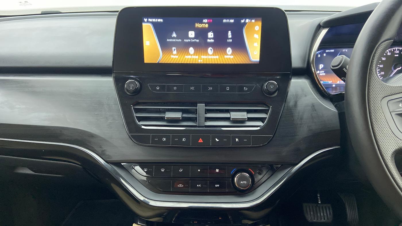 2021 Tata Safari XZA+ ADVENTURE, Diesel, Automatic, 8,975 km, Air Conditioner