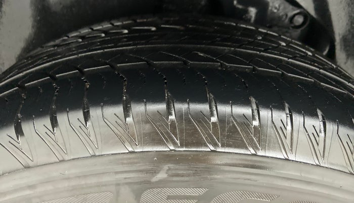 2021 Tata Safari XZA+ ADVENTURE, Diesel, Automatic, 8,975 km, Right Rear Tyre Tread