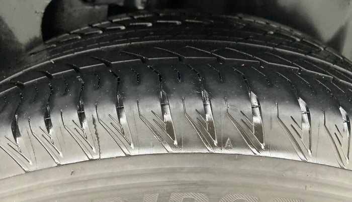 2021 Tata Safari XZA+ ADVENTURE, Diesel, Automatic, 8,975 km, Left Rear Tyre Tread