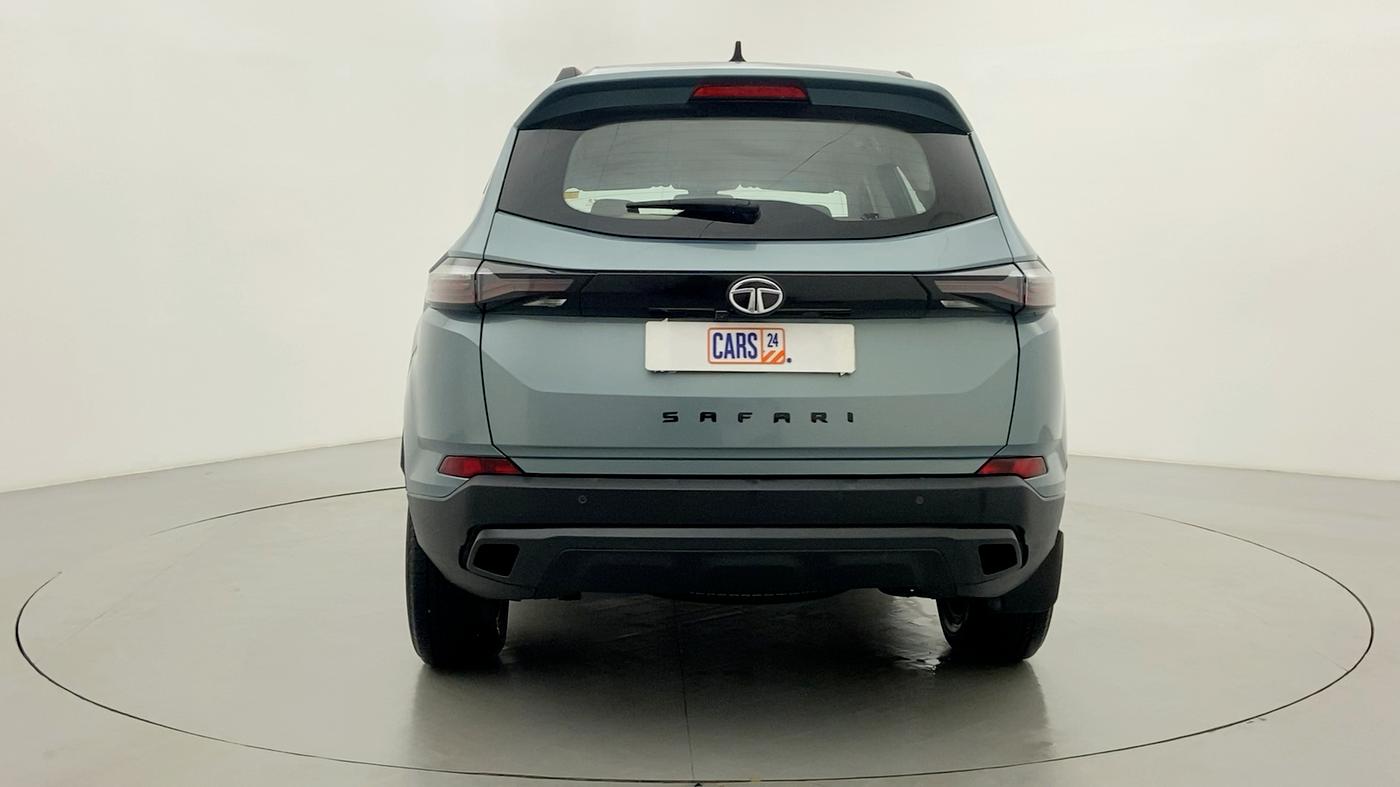 2021 Tata Safari XZA+ ADVENTURE, Diesel, Automatic, 8,975 km, Back/Rear