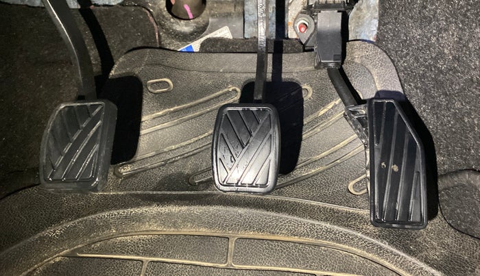 2019 Maruti Swift VXI, Petrol, Manual, 49,741 km, Pedals