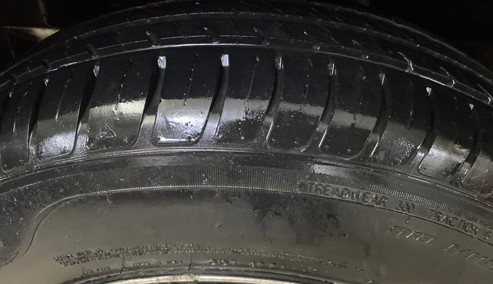 2019 Maruti Swift VXI, Petrol, Manual, 49,741 km, Right Rear Tyre Tread