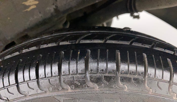 2020 Maruti Alto VXI PLUS, Petrol, Manual, 66,938 km, Left Rear Tyre Tread