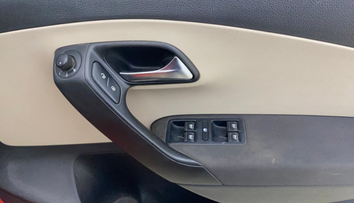 2012 Volkswagen Polo HIGHLINE1.2L, Petrol, Manual, 94,426 km, Driver Side Door Panels Control