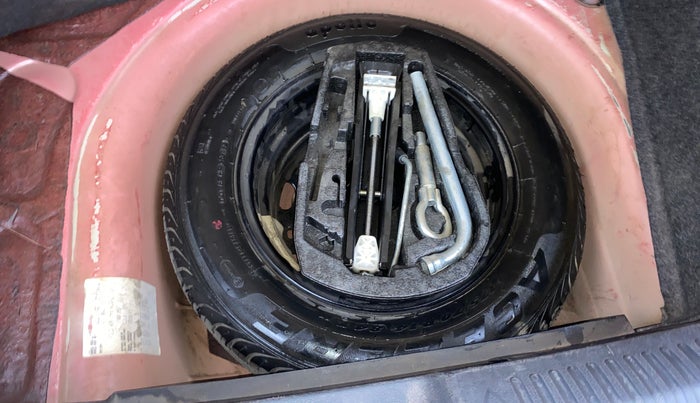 2012 Volkswagen Polo HIGHLINE1.2L, Petrol, Manual, 94,426 km, Spare Tyre