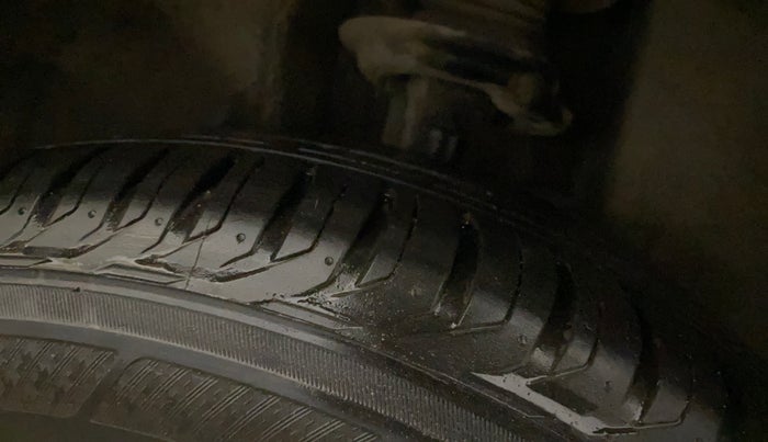 2017 Jeep Compass LIMITED 1.4 PETROL AT, Petrol, Automatic, 73,632 km, Left Rear Tyre Tread