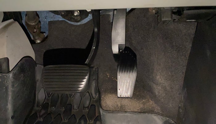 2017 Jeep Compass LIMITED 1.4 PETROL AT, Petrol, Automatic, 73,632 km, Pedals