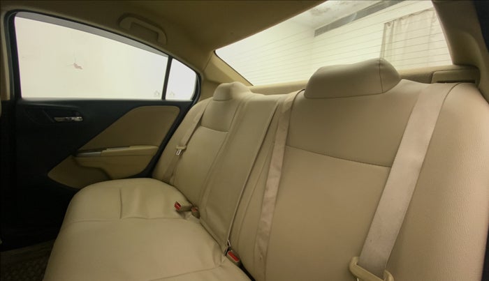 2015 Honda City 1.5L I-VTEC V MT, Petrol, Manual, 70,118 km, Right Side Rear Door Cabin