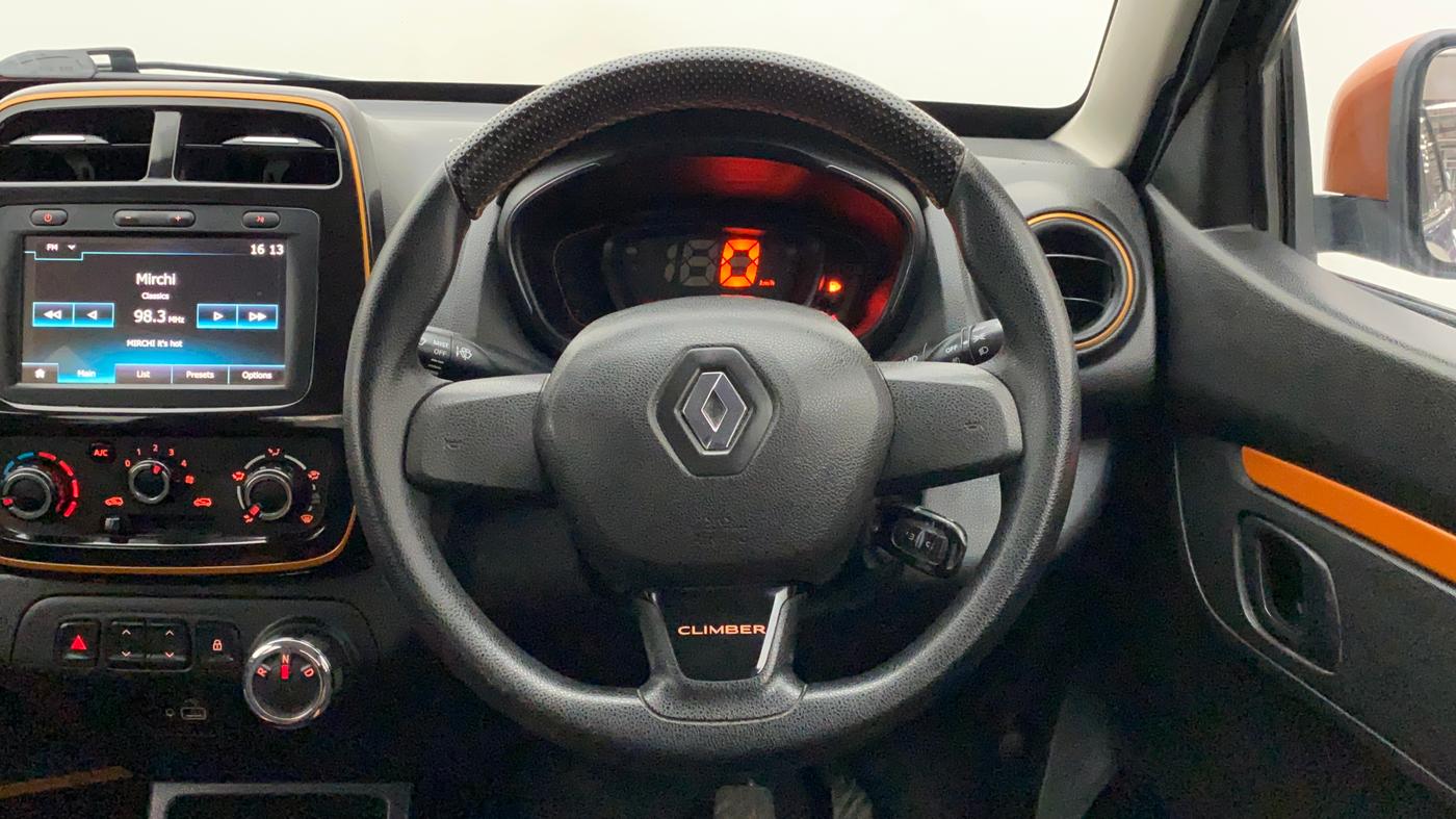 2019 Renault Kwid CLIMBER 1.0 AMT, Petrol, Automatic, 35,567 km, Steering Wheel Close Up
