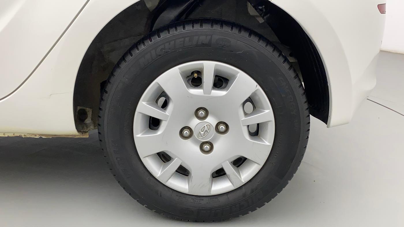 2013 Hyundai i20 MAGNA (O) 1.2, Petrol, Manual, 76,374 km, Left Rear Wheel